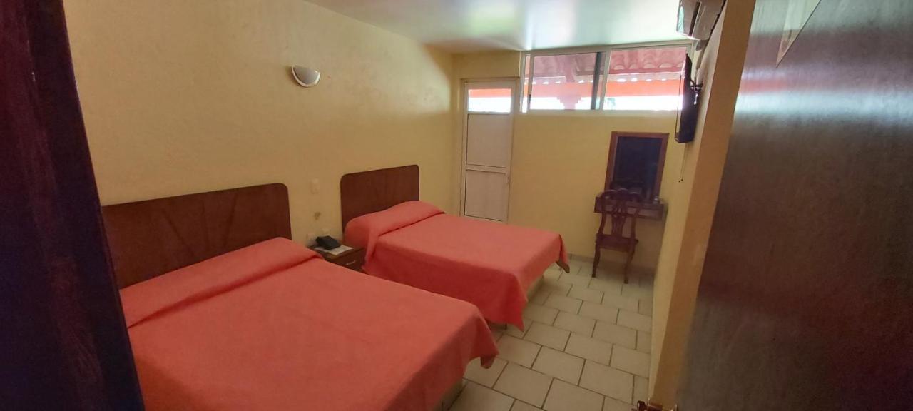 Hotel Real Tasquillo Esterno foto