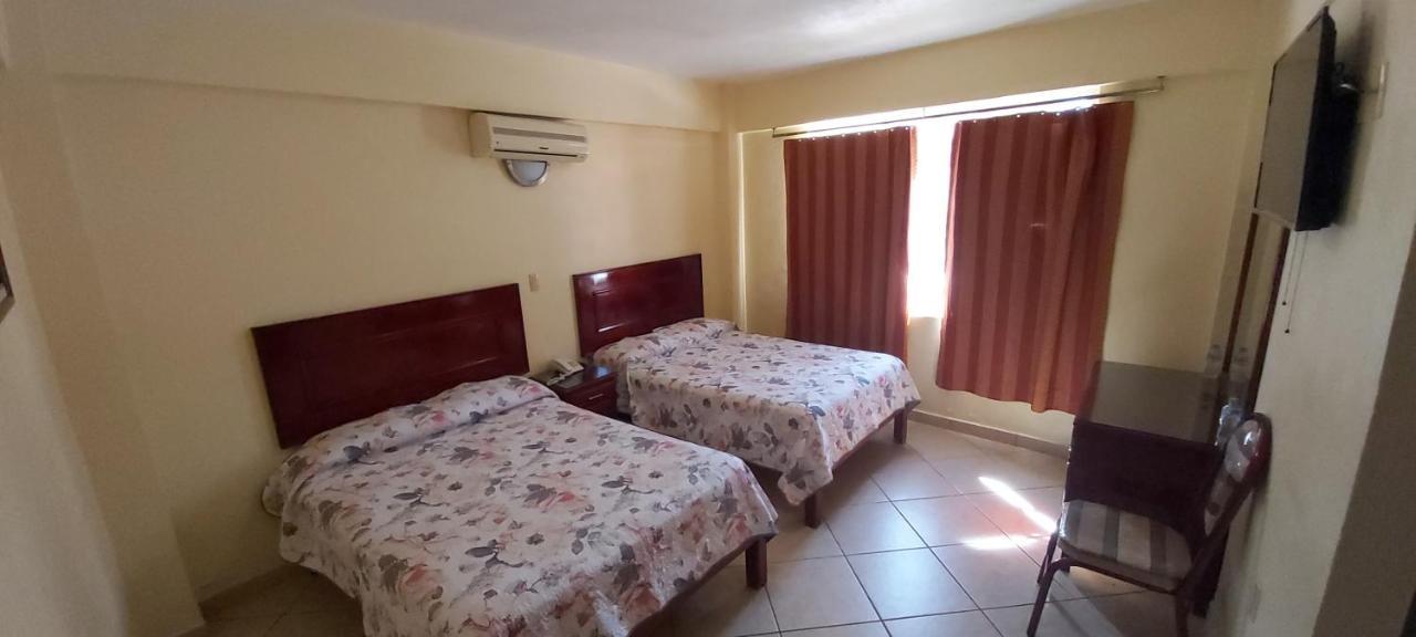 Hotel Real Tasquillo Esterno foto