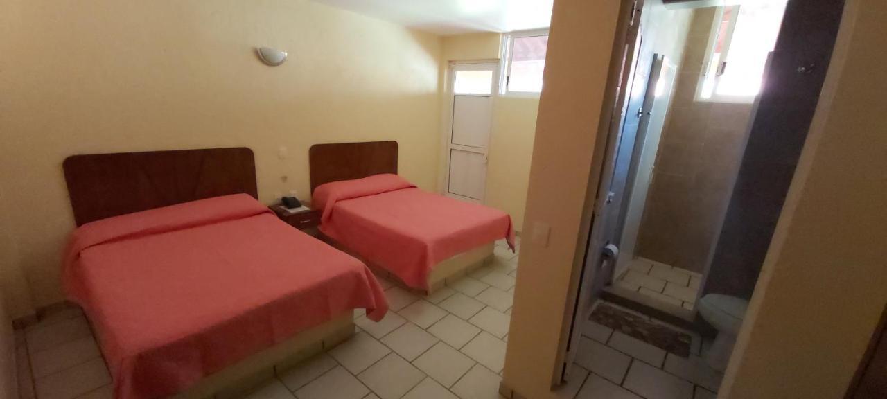 Hotel Real Tasquillo Esterno foto